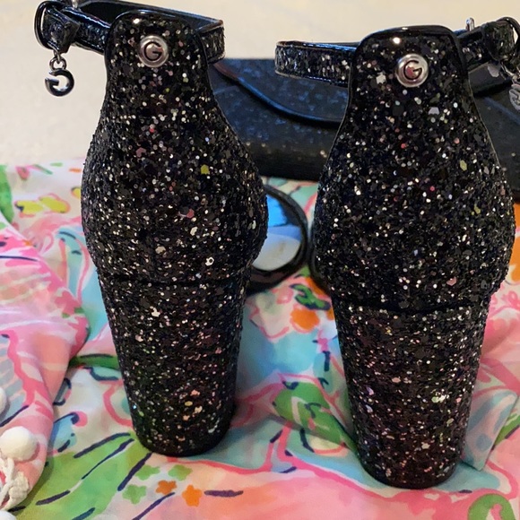 GUESS-Open toe Sandals Black/Silver - Picture 4 of 10